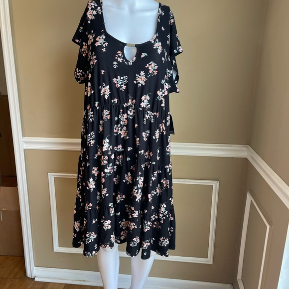 No Boundaries Floral Midi Dress Collection - Picture 5 of 6